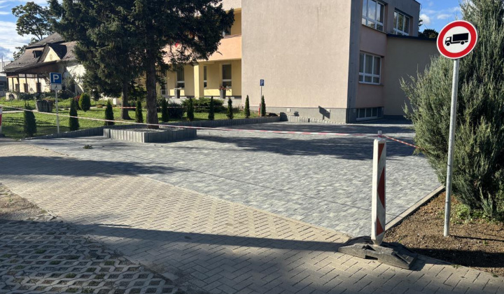 Fotka - Projekt ''Zveľadená Chminianska Nová Ves''